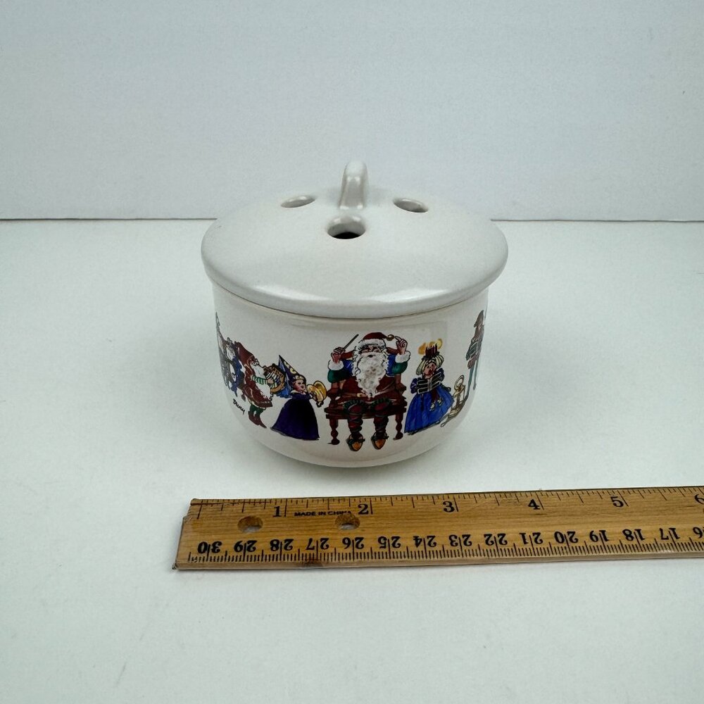 Vtg Kris Kringle Santa Christmas Potpourri Press Burner Candle Holder Scent READ